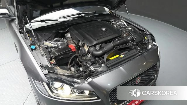 Jaguar XF (X260) id 4525968 из Кореи 32