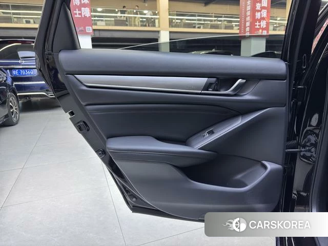 Honda Accord id 4358985 из Китая 10