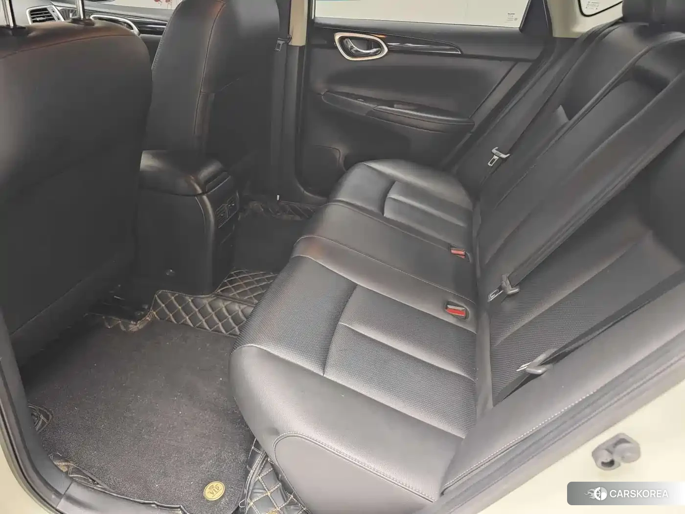 Nissan Sylphy 2024 Белый из Китая, фото 6