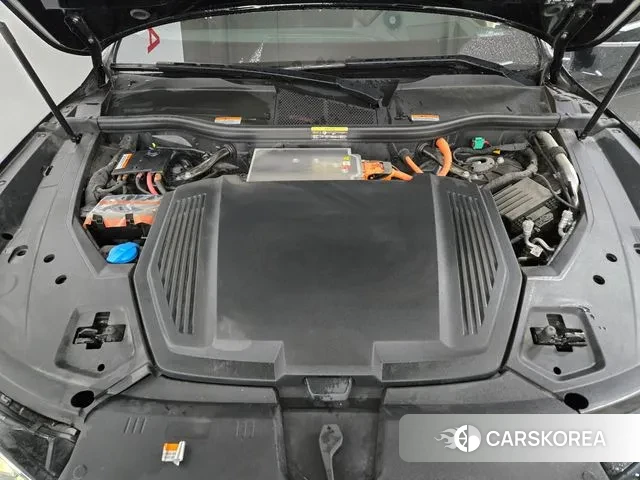 Audi e-Tron id 3022601 из Кореи 13