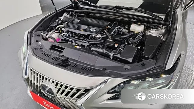 Lexus ES300h 7th generation id 3732521 из Кореи 16