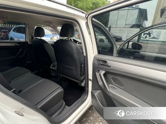 Volkswagen Tiguan L id 4258438 из Китая 17