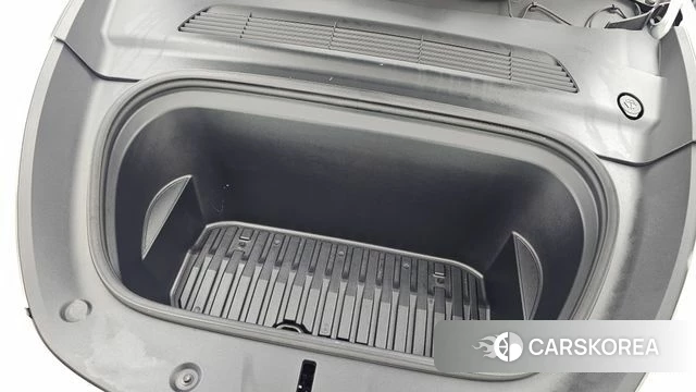 Tesla Model Y id 4650144 из Кореи 34