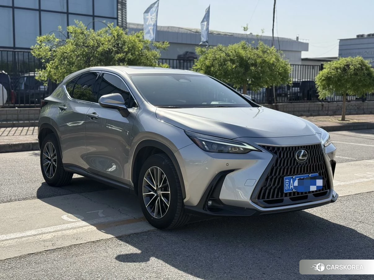 Lexus NX 2023 Темно-серый из Китая, фото 6