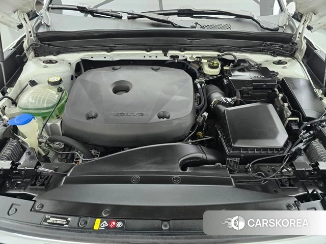 Volvo XC40 id 3844342 из Кореи 16