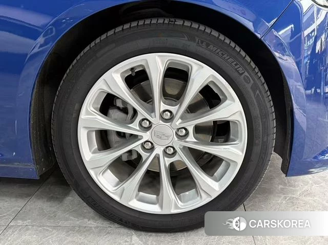 Cadillac CT5 id 4211075 из Китая 11