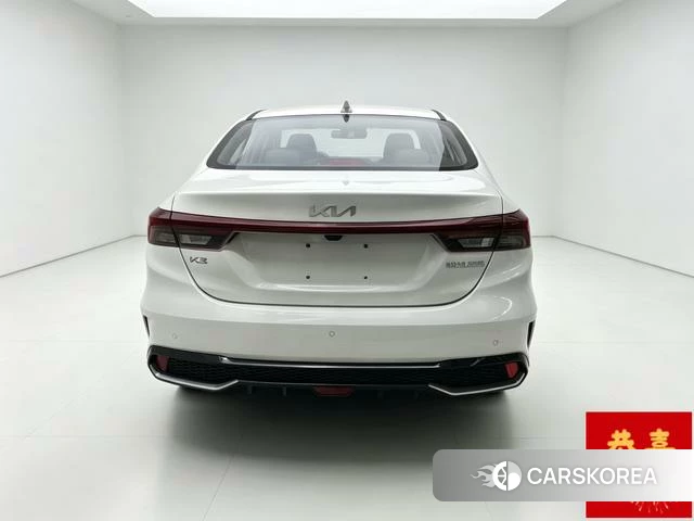 Kia K3 2026 Белый из Китая, фото 6