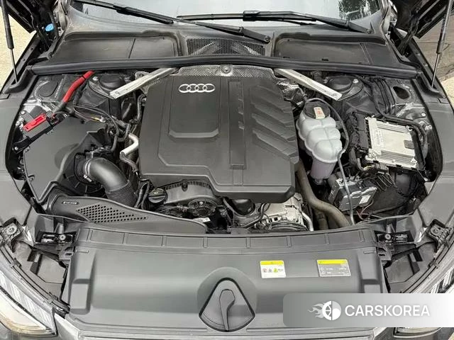 Audi A4L 2024 Темно-серый из Китая, фото 6