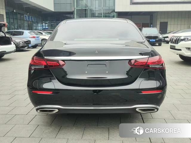 Mercedes-Benz E-class PHEV 2023 Черный из Китая, фото 6