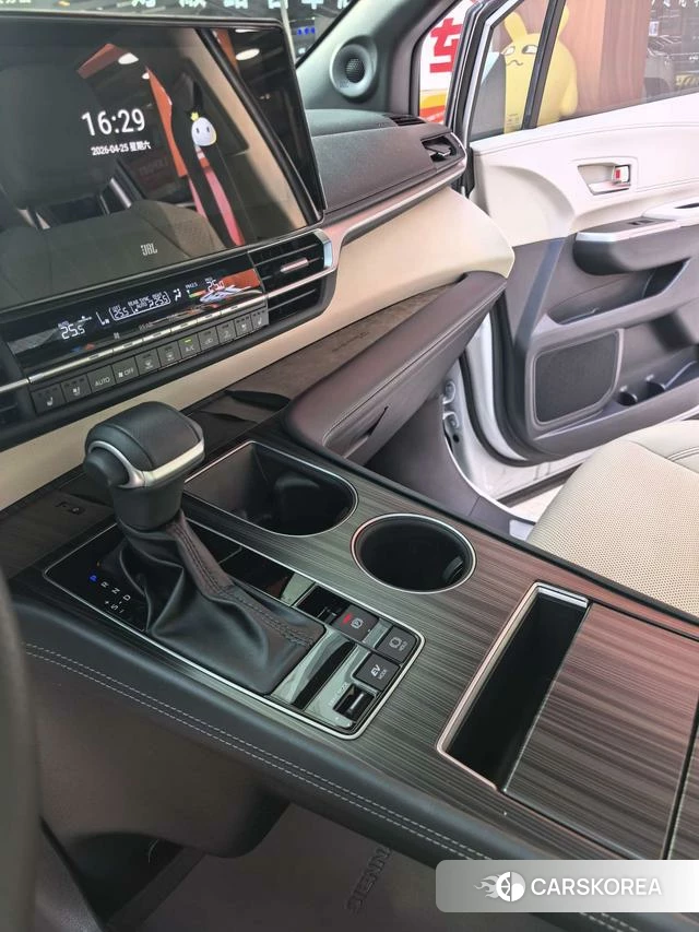 Toyota Saina id 4263624 из Китая 32