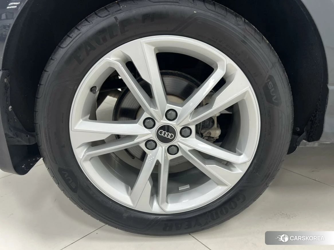 Audi Q3 id 4485349 из Китая 21
