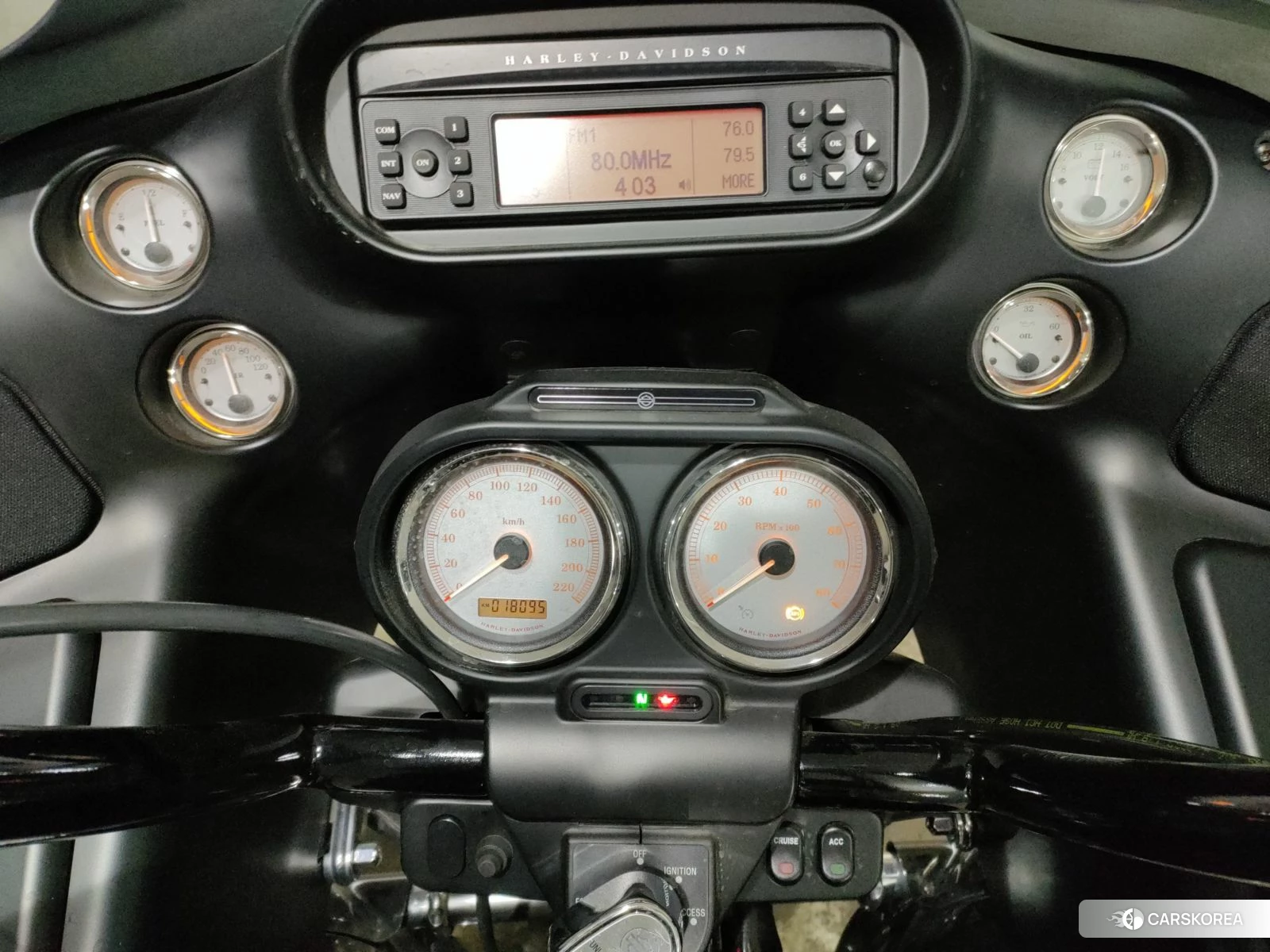 Проданный Harley-Davidson Road Glide FLTRX1690 id 4193786 из Японии, фото 6