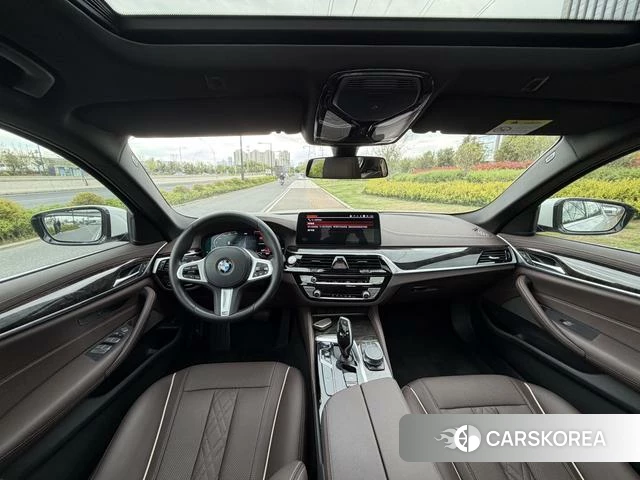 BMW 5 series 2021 Белый из Китая, фото 6