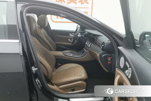 Mercedes-Benz E-class id 4261727 из Китая 20