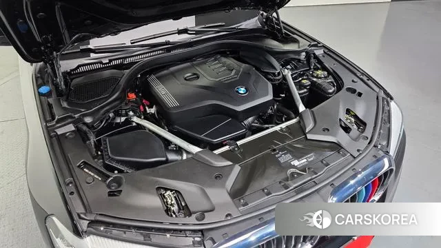 BMW 5 Series (G30) id 3530690 из Кореи 16