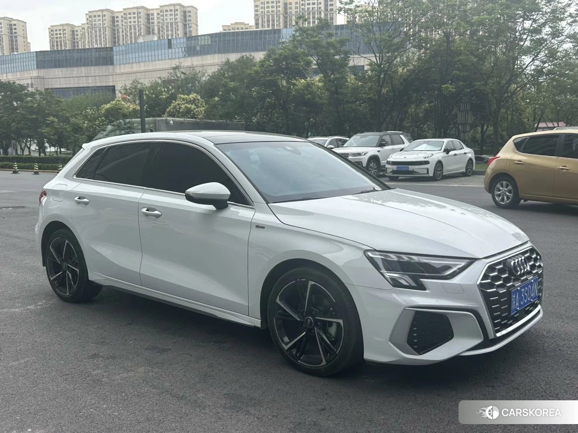Audi A3 2023 Белый из Китая, фото 6