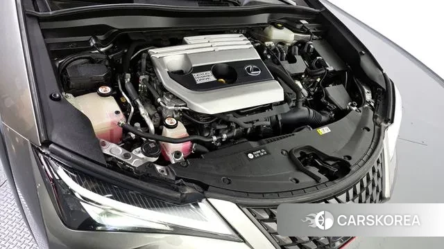 Lexus UX250h id 3429092 из Кореи 16