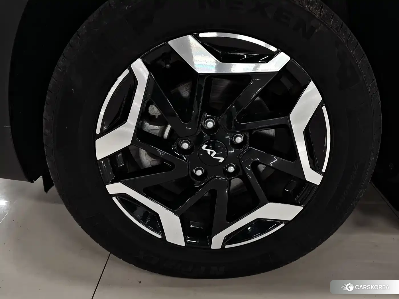 Kia Seltos 2023 Белый из Китая, фото 6