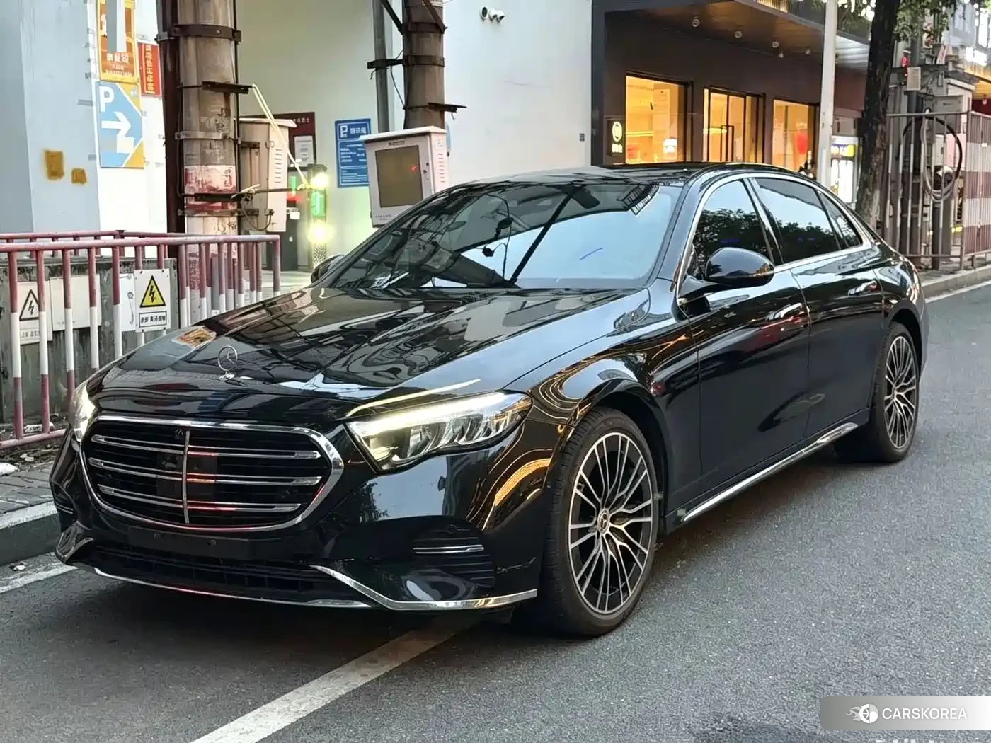 Mercedes-Benz E-Class 2025 Черный из Китая, фото 6