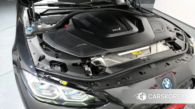 BMW i4 id 3533929 из Кореи 16