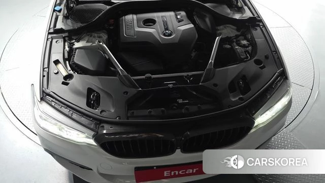 BMW 5 Series (G30) id 4502824 из Кореи 33