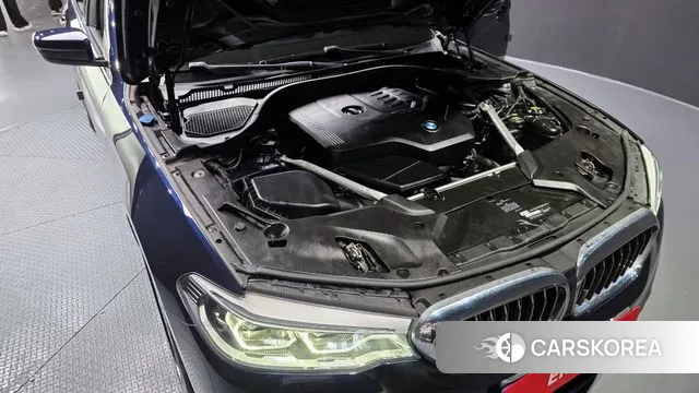 BMW 5 Series (G30) id 3459392 из Кореи 16