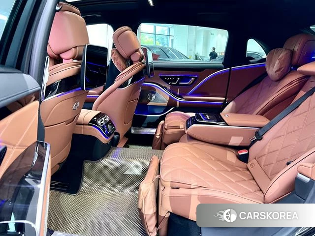 Mercedes-Benz Maybach S-class 2023 Черный из Китая, фото 6