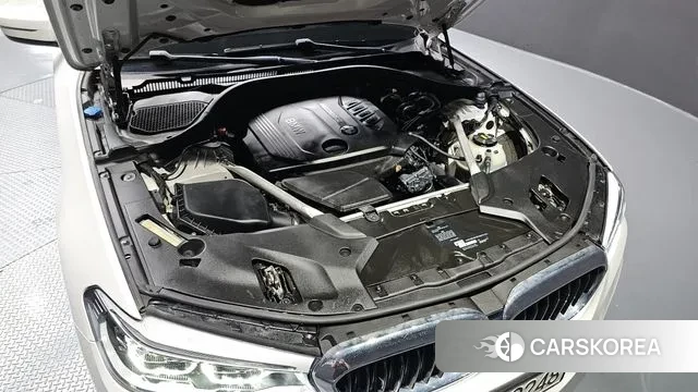 BMW 5 Series (G30) id 3233965 из Кореи 16