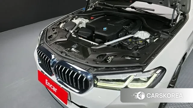 BMW 5 Series (G30) id 3070997 из Кореи 16