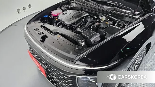 Hyundai Grandeur (GN7) id 3299621 из Кореи 16