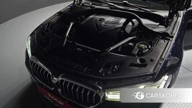 BMW 5 Series (G30) id 3437559 из Кореи 16