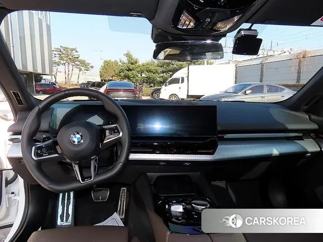 BMW 5 Series (G60) id 3476988 из Кореи 16