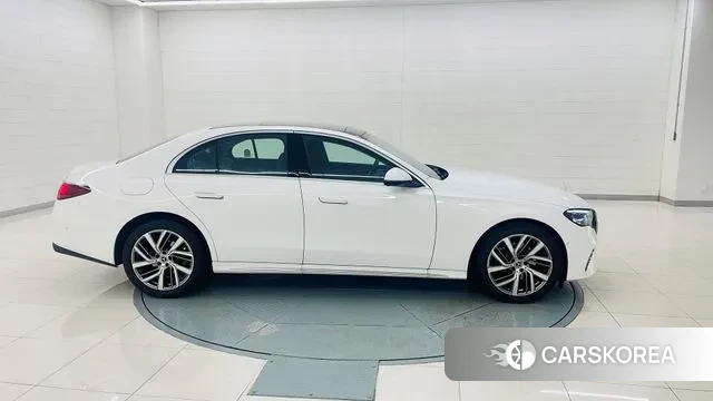 Mercedes-Benz E-Class W214 id 2899842 из Кореи 16