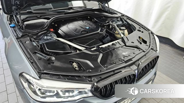BMW 5 Series (G30) id 4785949 из Кореи 16