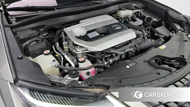 Lexus UX250h id 3499600 из Кореи 16