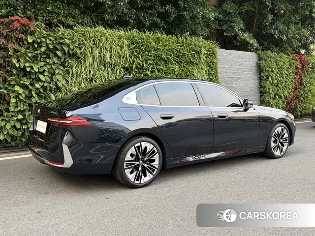 BMW 5 series id 4265497 из Китая 16