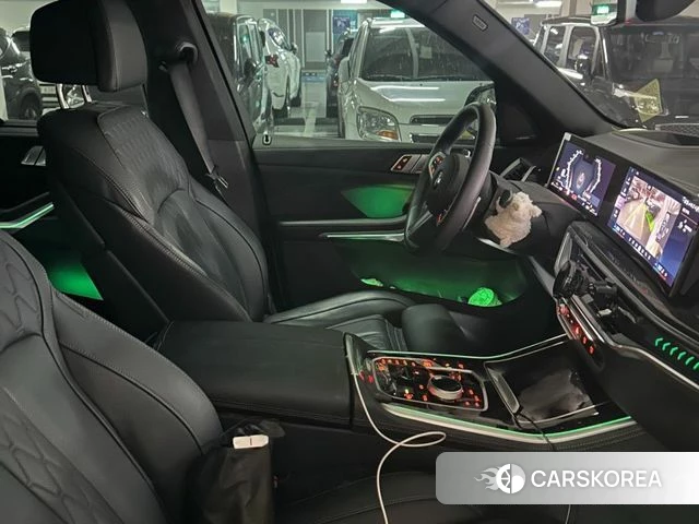 BMW X5 (G05) 2026 Светло-серебряный цвет из Кореи, фото 6
