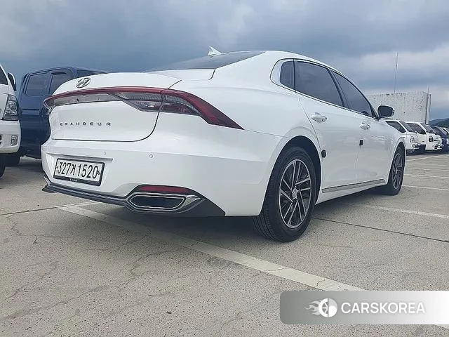 Hyundai The New Grandeur IG id 2902402 из Кореи 16