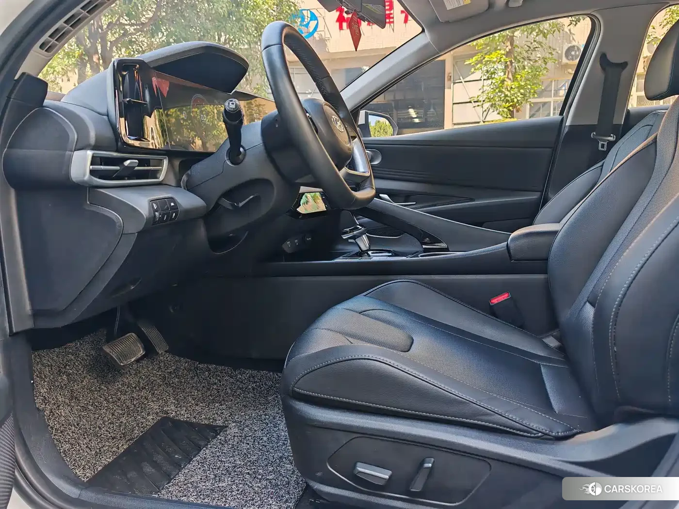 Hyundai Elantra 2022 Белый из Китая, фото 6