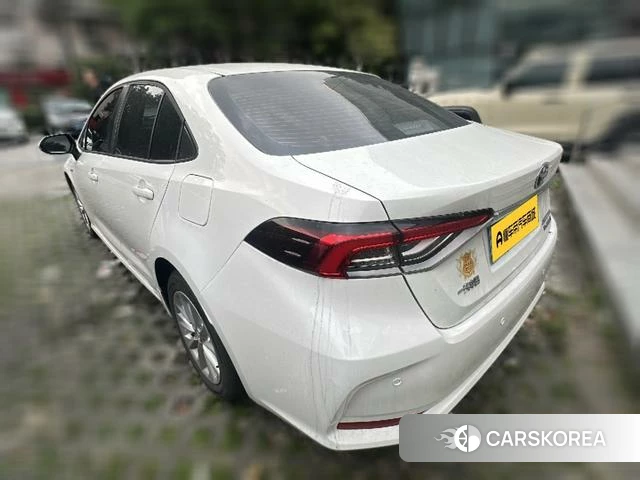 Toyota Corolla 2023 Белый из Китая, фото 6