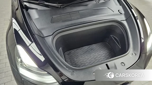 Tesla Model Y id 3600955 из Кореи 16