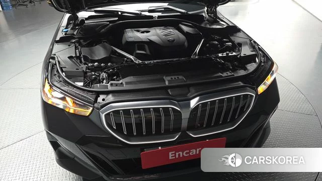 BMW 5 Series (G60) id 4719539 из Кореи 31