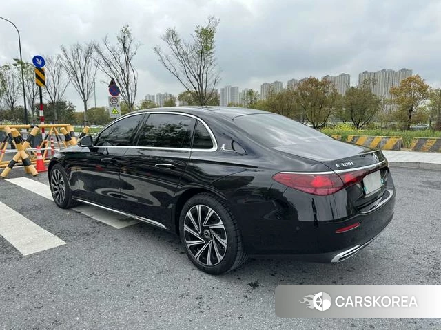 Mercedes-Benz E-class id 4275382 из Китая 23