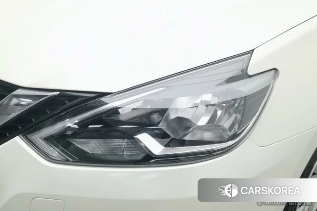 Nissan Xuan Yi id 4210677 из Китая 20