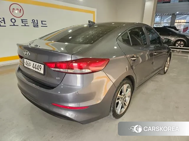 Hyundai Avante AD id 3651768 из Кореи 15