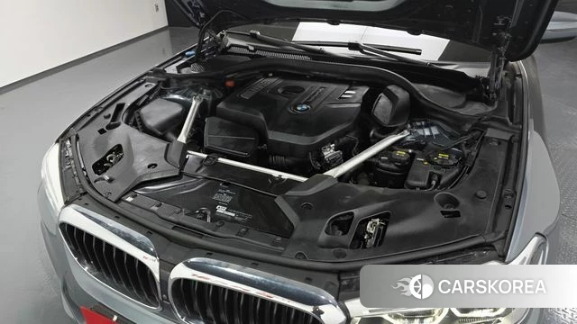 BMW 5 Series (G30) id 3955362 из Кореи 16