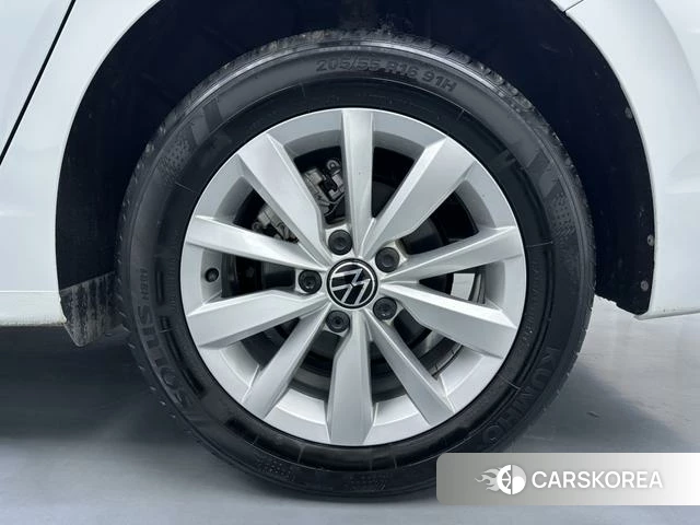 Volkswagen Bora id 4277086 из Китая 18
