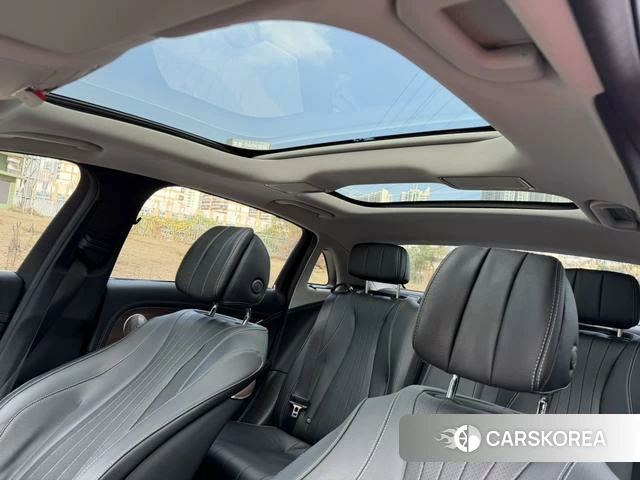 Mercedes-Benz E-class id 4276836 из Китая 15
