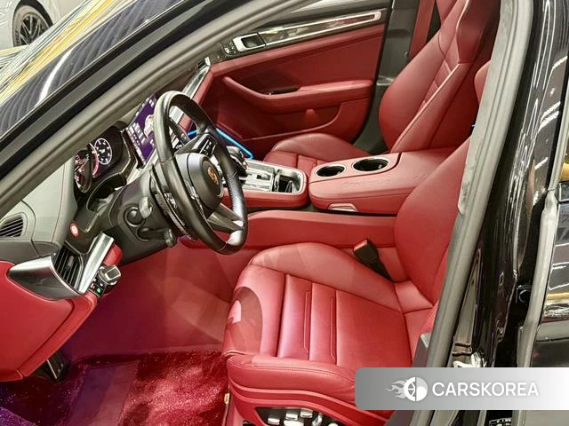 Porsche Panamera 2023 Черный из Китая, фото 6