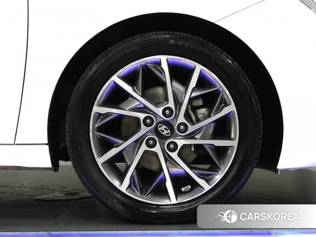 Hyundai The New Avante AD id 3000017 из Кореи 16